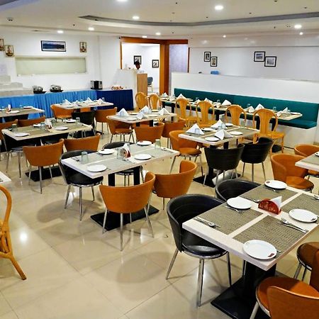Bay View Hotel Vizag Visakhapatnam Exterior foto