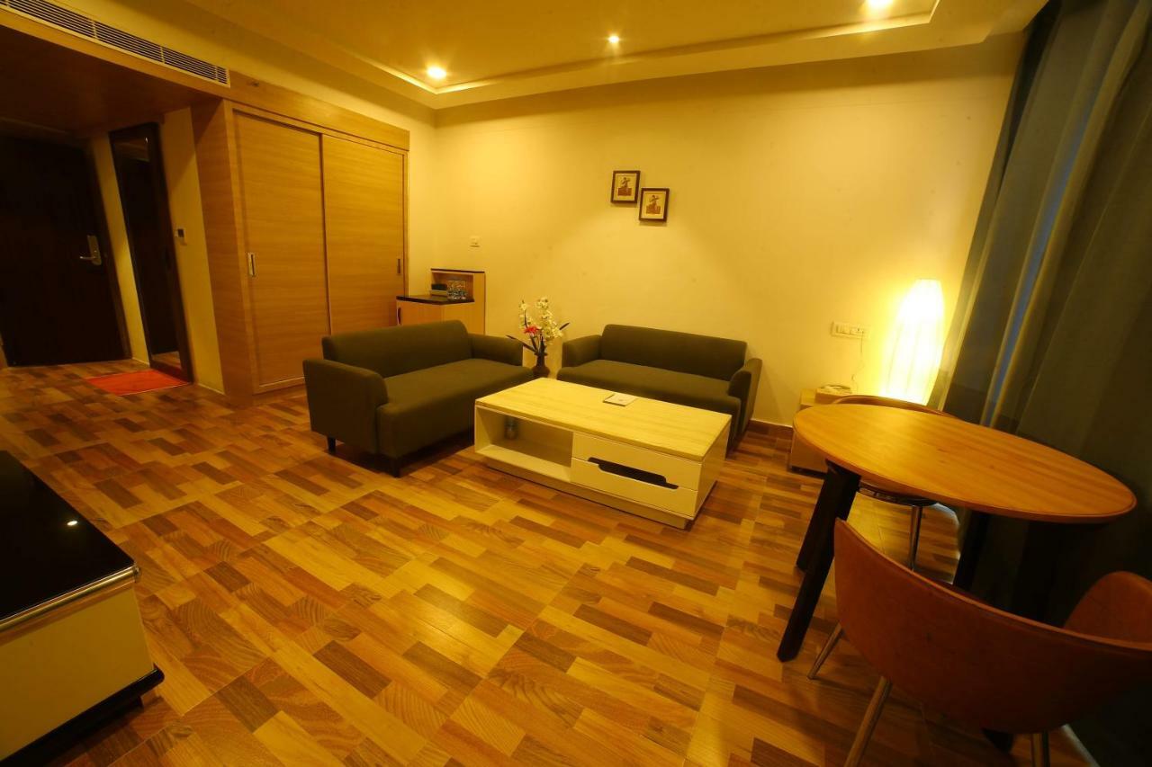 Bay View Hotel Vizag Visakhapatnam Exterior foto